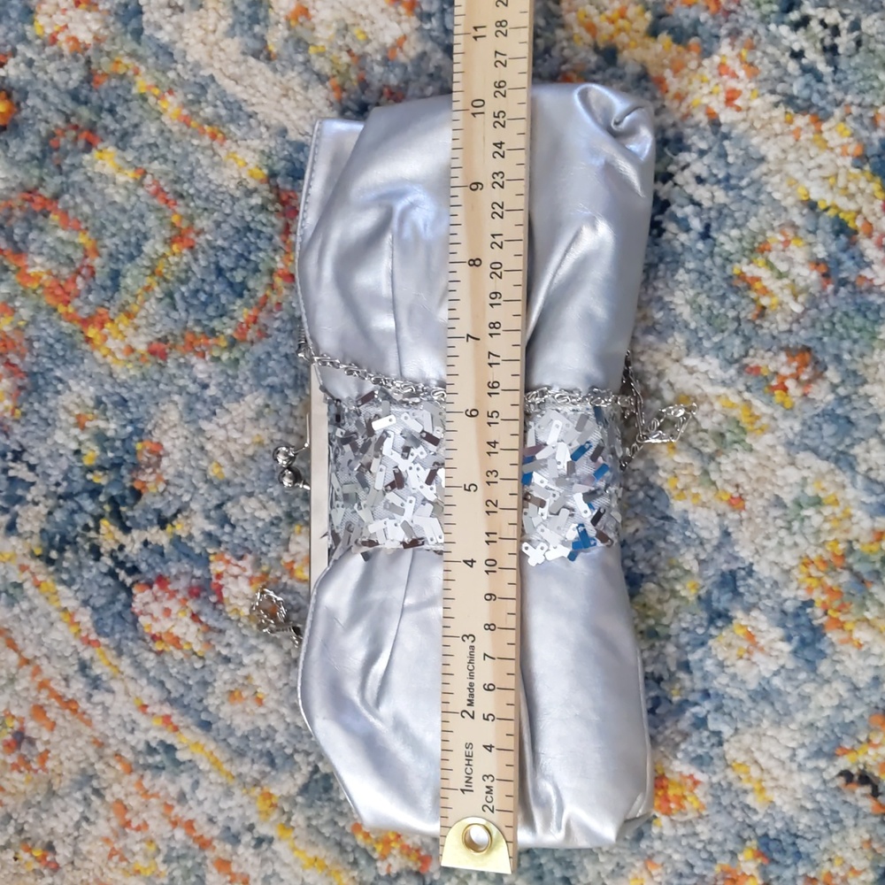 BOGO! Silver Clutch - Picture 7 of 8